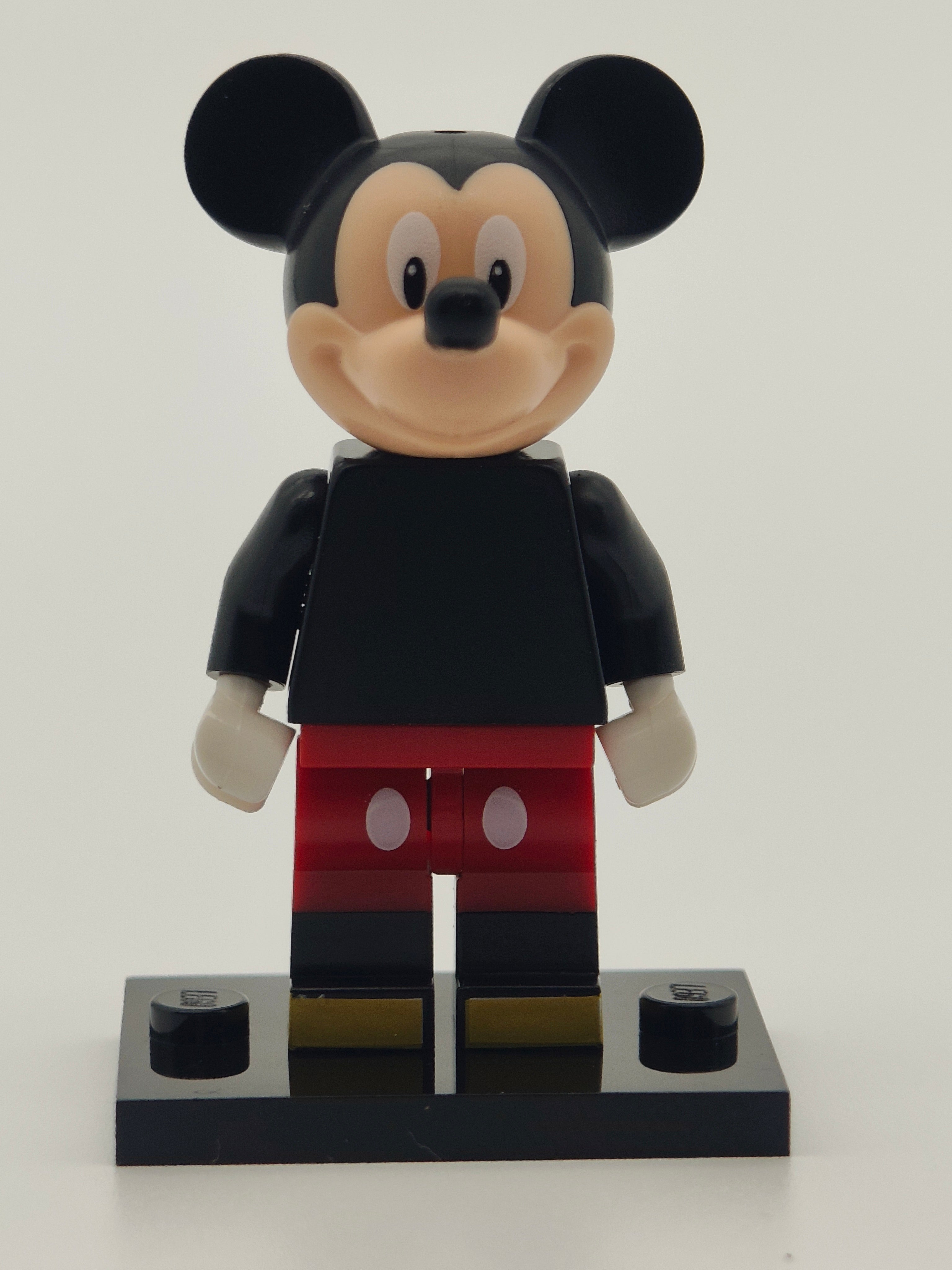 LEGO Disney Minifigures – Mickey Mouse (71012)