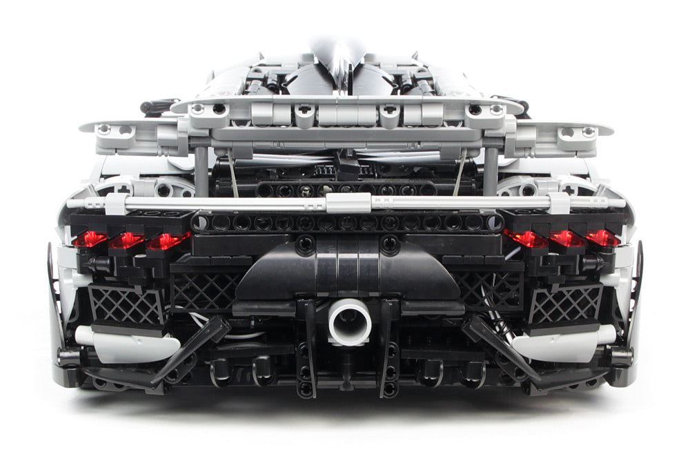 CaDA Master Mercedes-AMG One (C61503W) – 3.295 Teile | 1:8 RC Klemmbaustein-Modell