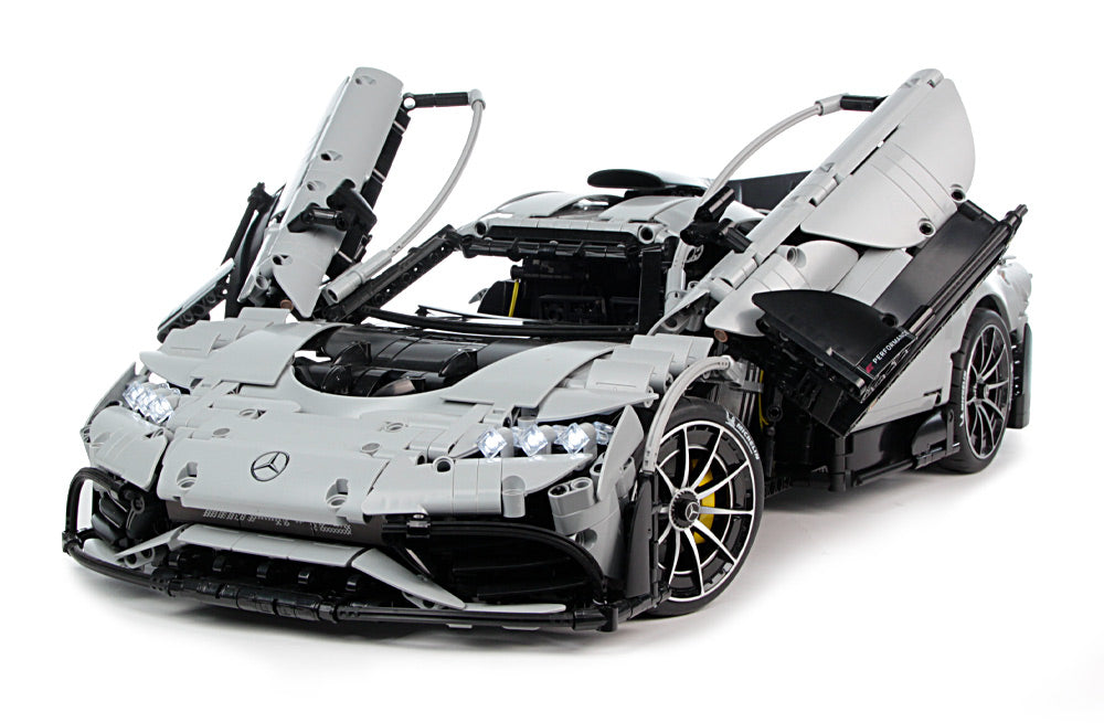 CaDA Master Mercedes-AMG One (C61503W) – 3.295 Teile | 1:8 RC Klemmbaustein-Modell